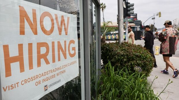 Hot Jobs Report Just Fully Priced In a Fed Rate Hike — Nasdaq -3%, Bitcoin Below $60K
